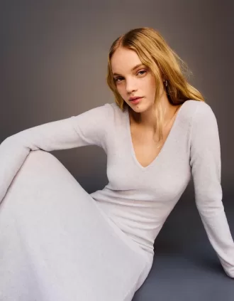 Abito maxi con scollo a V morbido al tatto