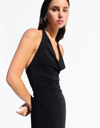 Abito midi BERSHKA SERIES con orlo asimmetrico