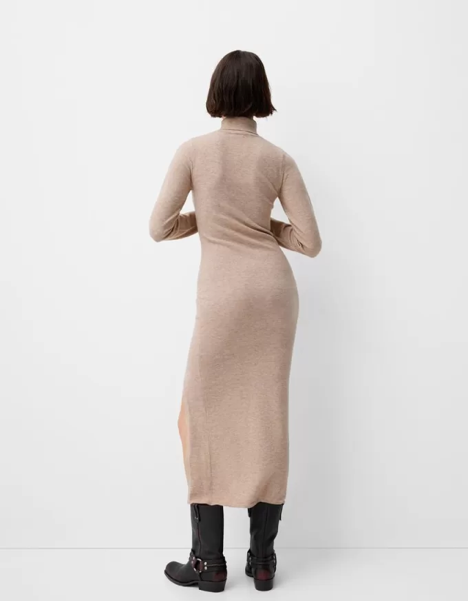 Abito midi a collo alto