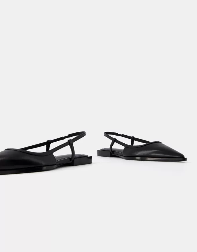 Ballerine slingback con punta affusolata