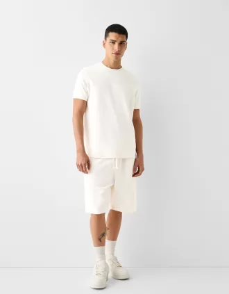 Bermuda dalla vestibilità rilassata in morbida struttura testurizzata