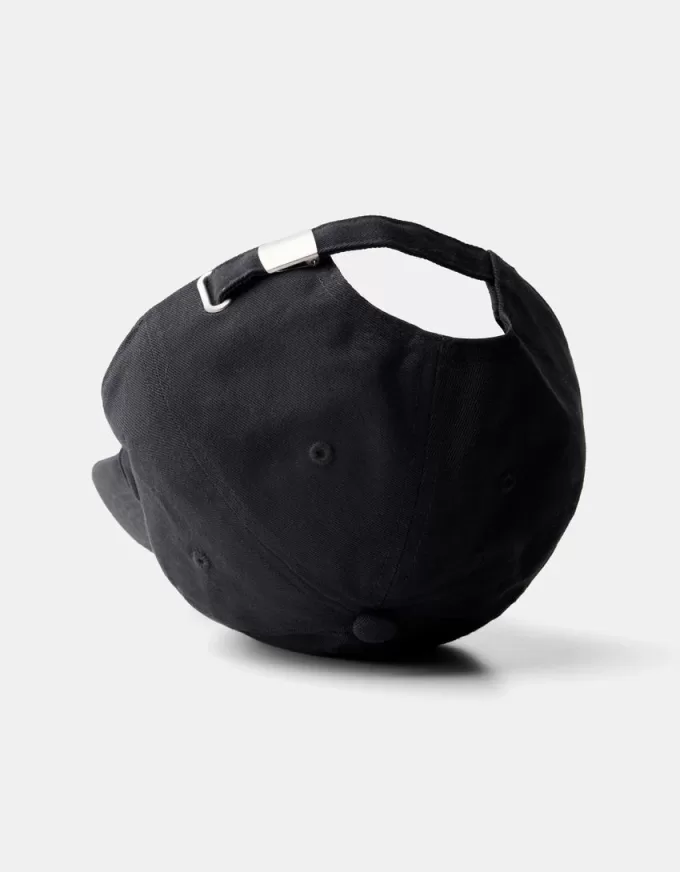 Berretto ricamato Berretto ricamato