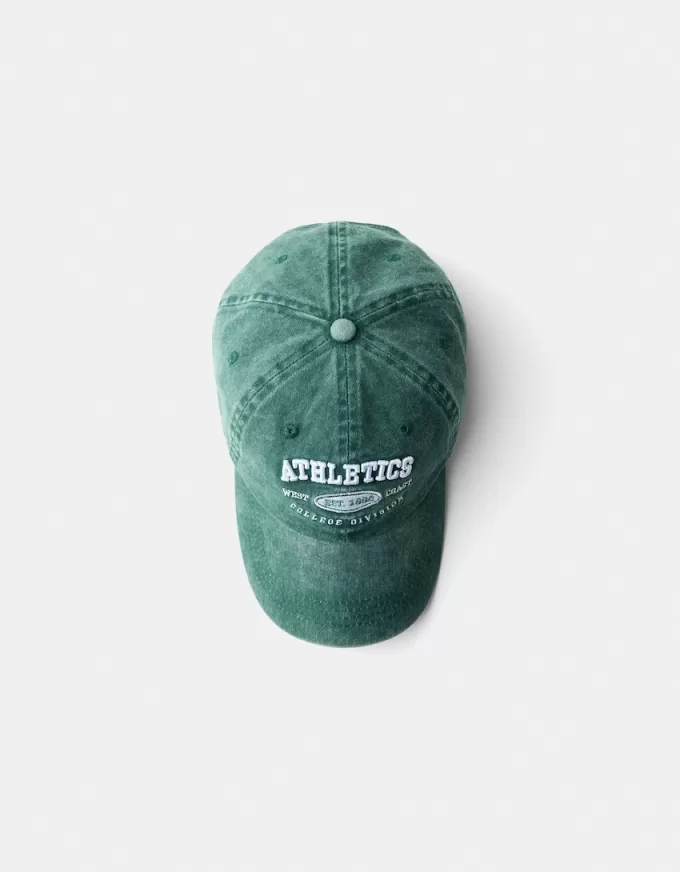 Berretto sfumato con ricamo