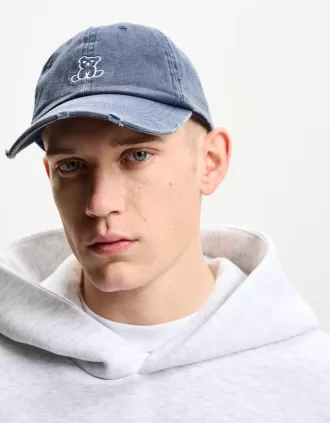 Berretto strappato ricamato