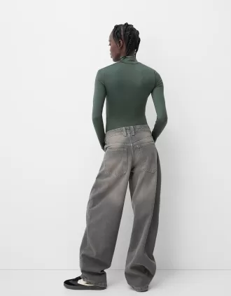 Body a maniche lunghe e collo alto