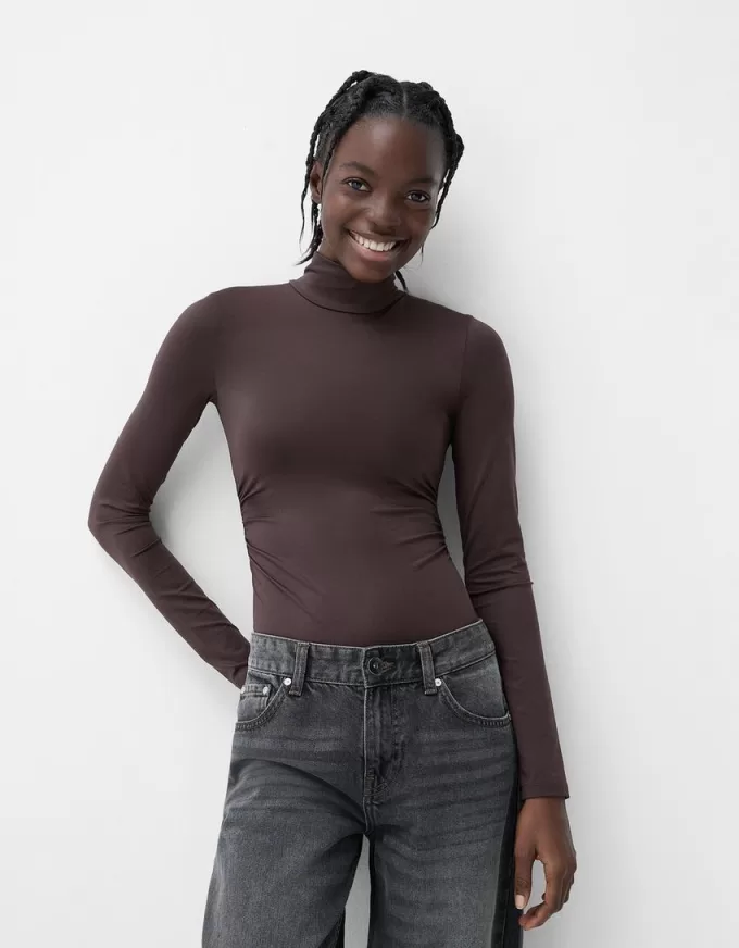 Body a maniche lunghe e collo alto