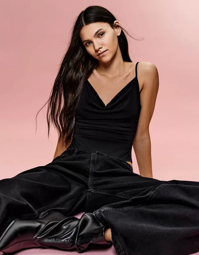 Body con spalline drappeggiate SERIE BERSHKA