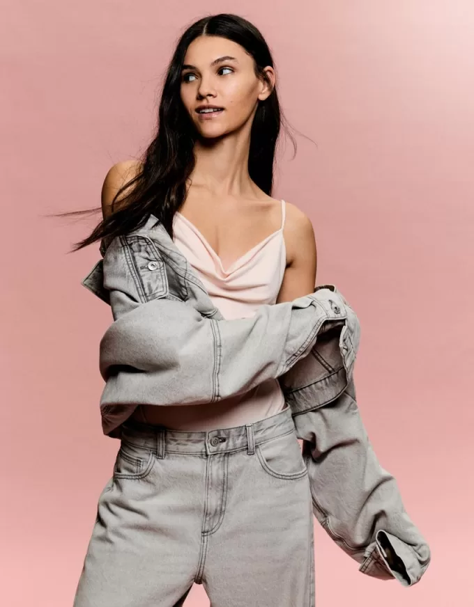 Body con spalline drappeggiate SERIE BERSHKA