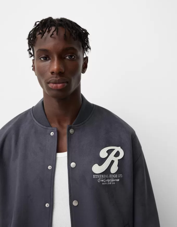 Bomber universitario