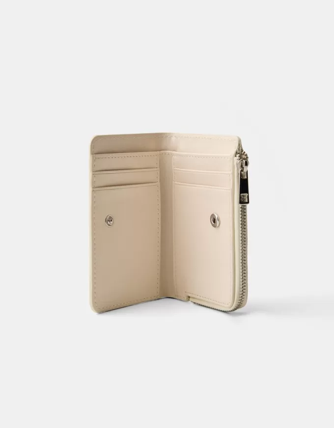 Borsa con stampa animalier con finitura in finta vernice goffrata