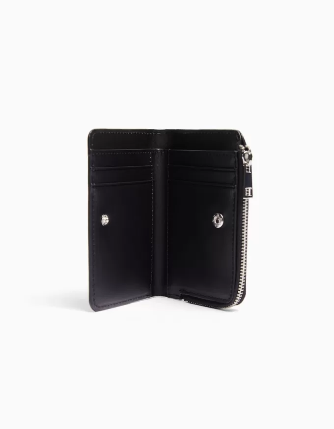 Borsa con stampa animalier con finitura in finta vernice goffrata