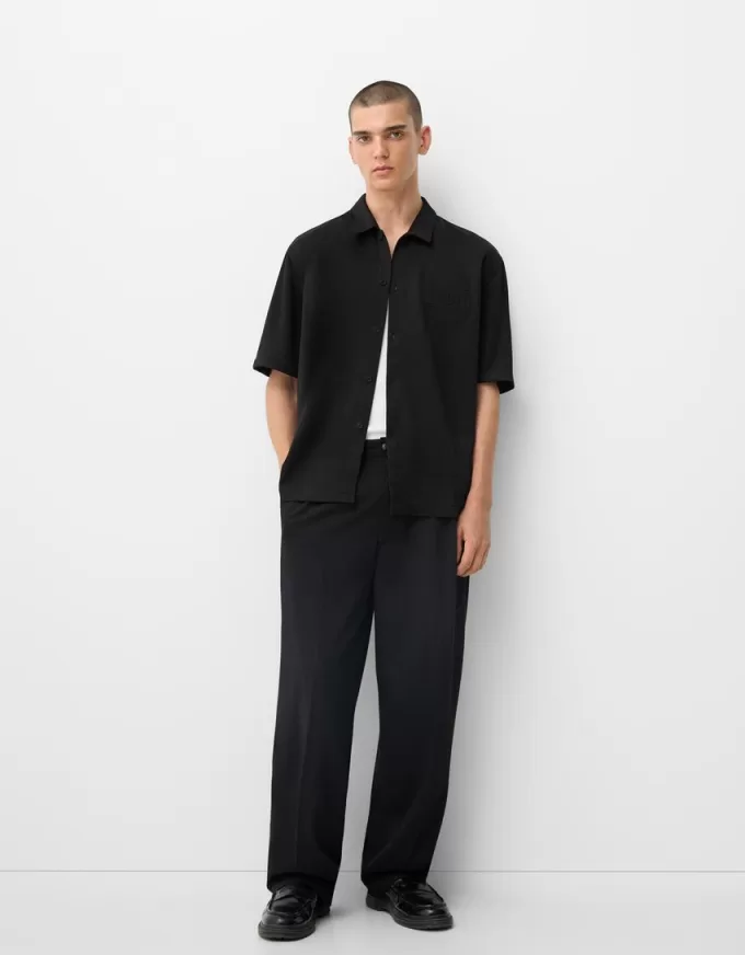 Camicia a maniche corte dalla vestibilità comoda con design in rilievo