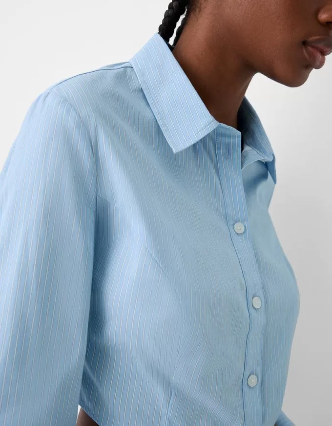 Camicia aderente a righe con maniche lunghe