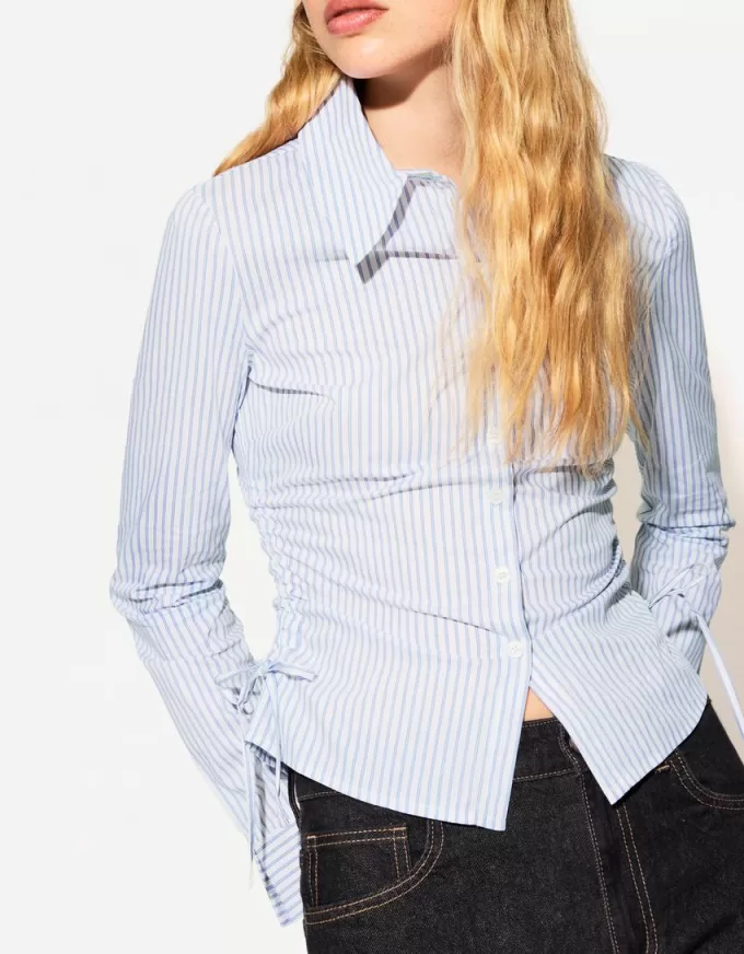 Camicia aderente con arricciatura