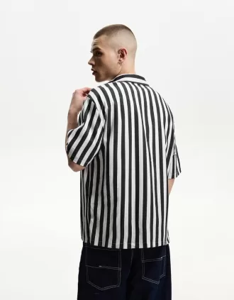 Camicia dalla vestibilità rilassata a maniche corte