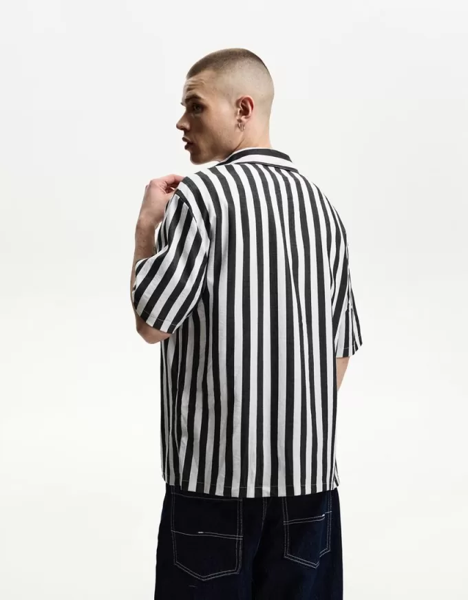 Camicia dalla vestibilità rilassata a maniche corte