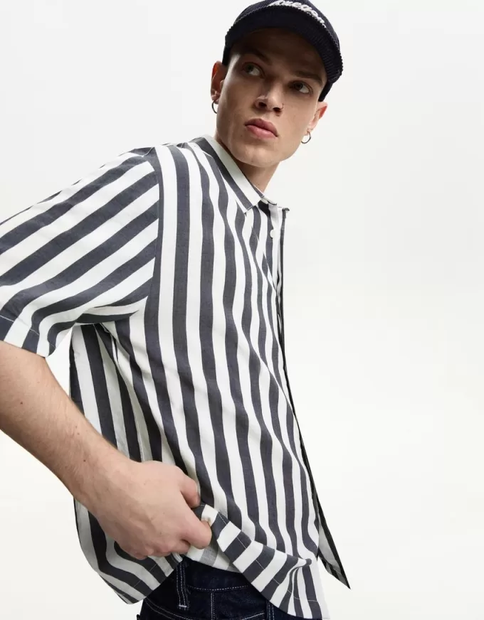 Camicia dalla vestibilità rilassata a maniche corte