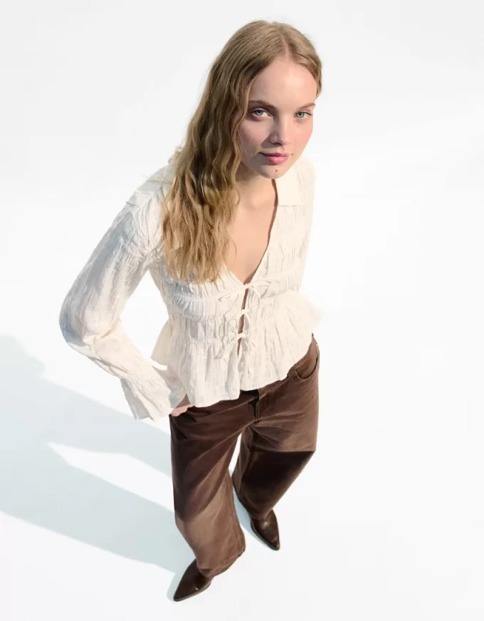 Camicia rustica con arricciatura