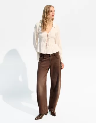 Camicia rustica con arricciatura