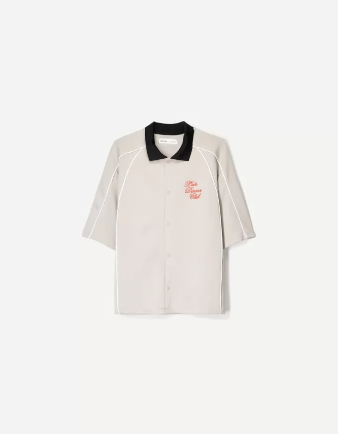 Camicia squadrata a maniche corte ricamata