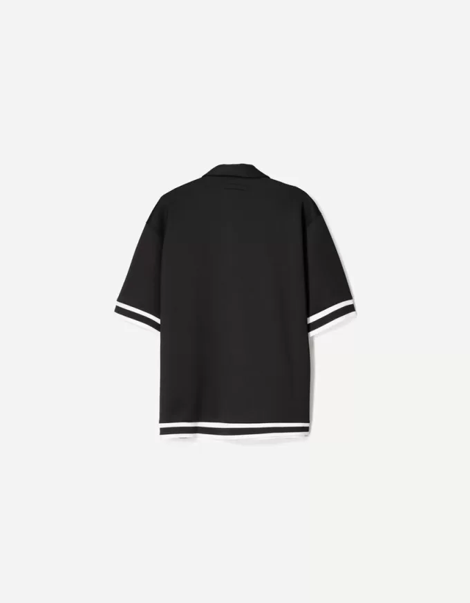 Camicia squadrata a maniche corte ricamata