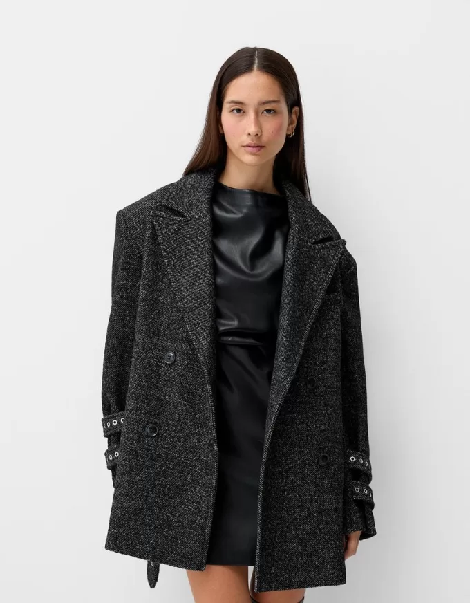 Cappotto Bershka Generation con occhielli
