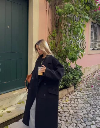 Cappotto con spalla scesa