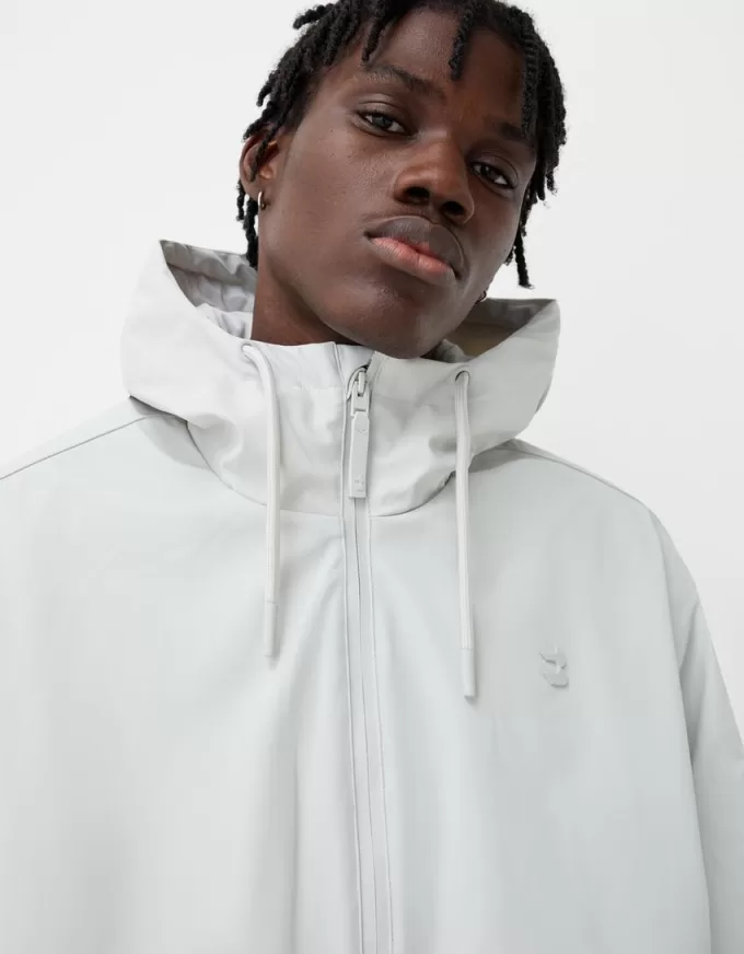 Cappotto tecnico con cappuccio