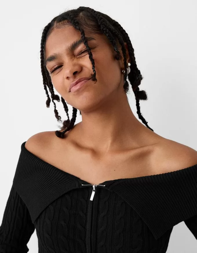 Cardigan Bardot in maglia a trecce con cerniera