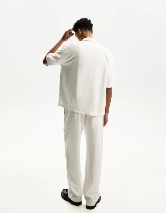 Completo camicia e pantaloni