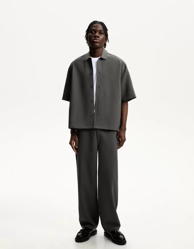 Completo camicia e pantaloni