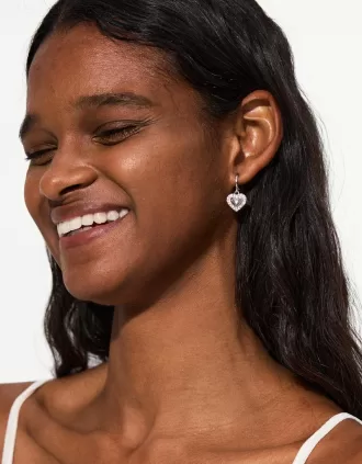 Confezione da 8 orecchini lucidi