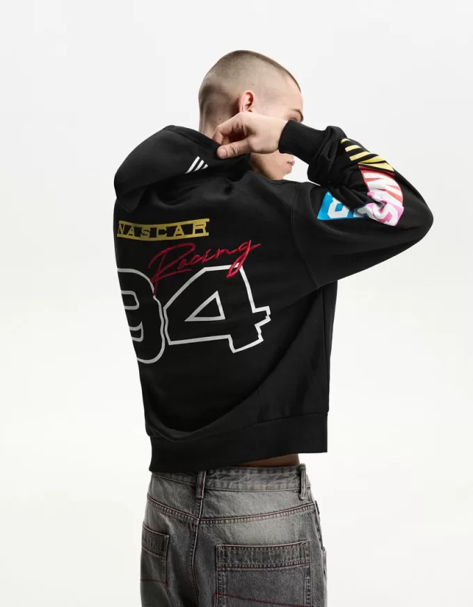 Felpa boxy con cappuccio e stampa Nascar