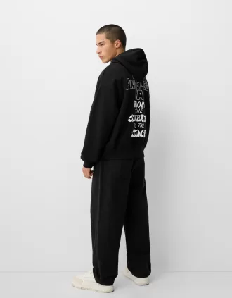 Felpa con cappuccio e stampa dalla vestibilità squadrata