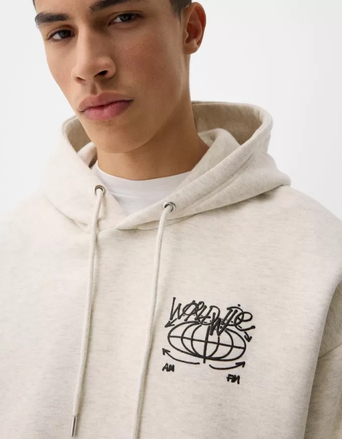 Felpa con cappuccio e stampa dalla vestibilità squadrata