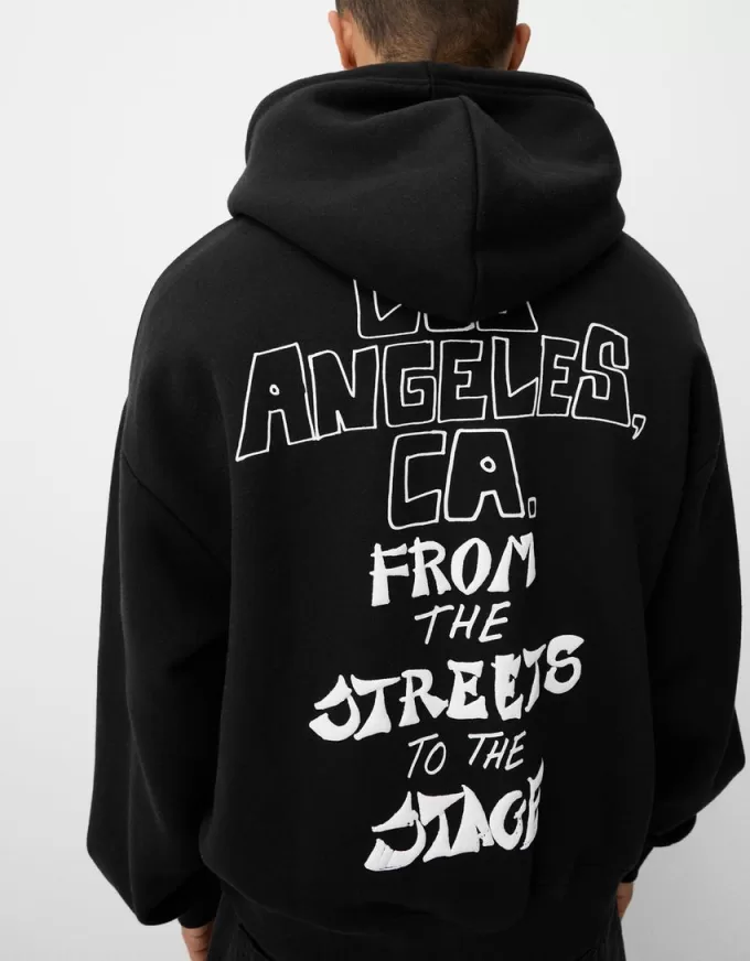 Felpa con cappuccio e stampa dalla vestibilità squadrata