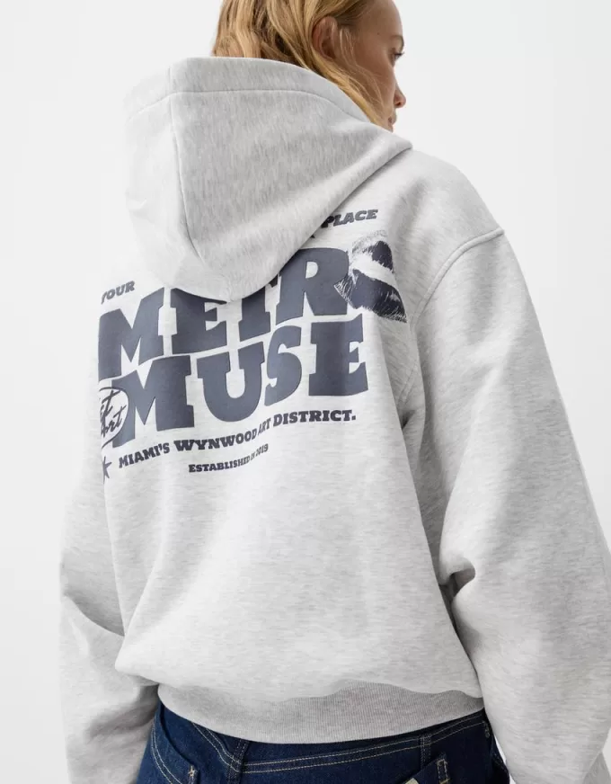 Felpa con cappuccio stampata