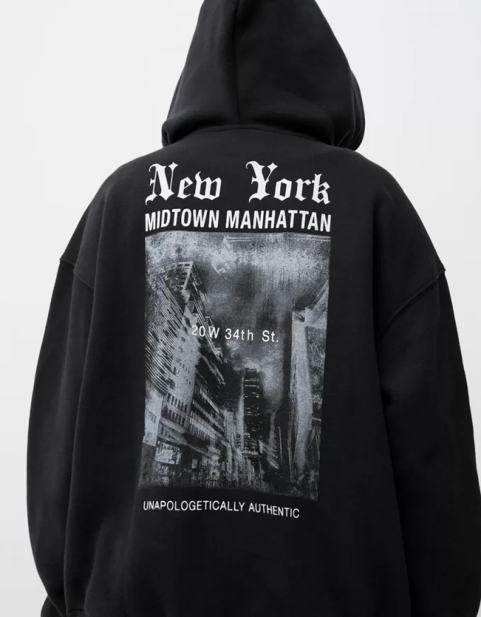 Felpa con cappuccio stampata