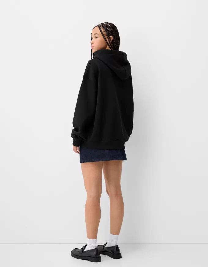 Felpa con cappuccio stampata