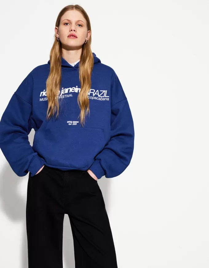 Felpa con cappuccio stampata