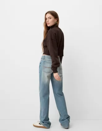 Felpa con zip e ricamo