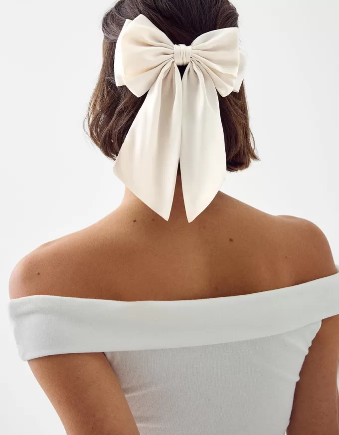 Fermaglio per capelli satinato con fiocco