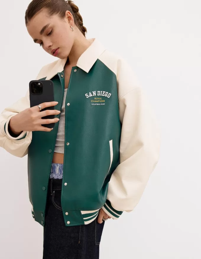 Giacca college in finta pelle