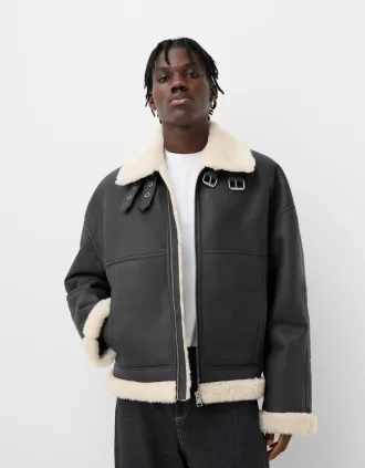 Giacca dalla vestibilità boxy effetto pelle