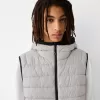 Gilet imbottito leggero con cappuccio