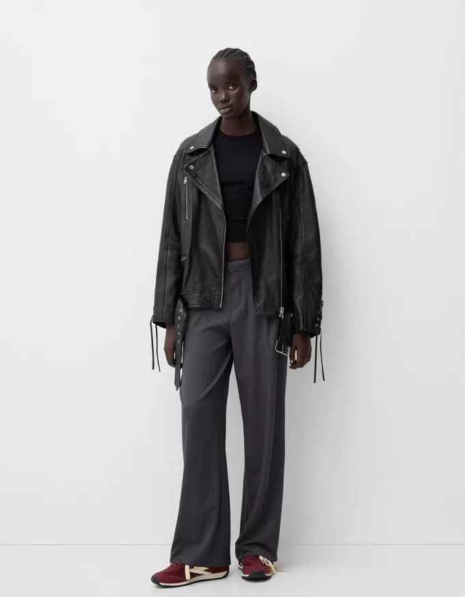 Giubbotto biker in pelle con dettaglio cravatta