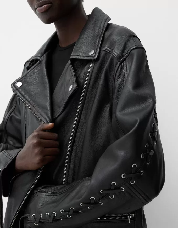 Giubbotto biker in pelle con dettaglio cravatta