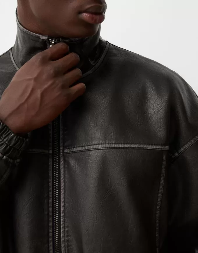 Giubbotto effetto pelle delavè