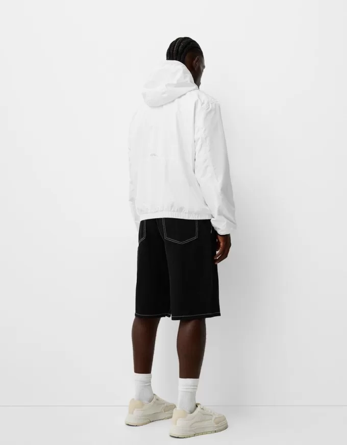 Giubbotto tecnico con cappuccio