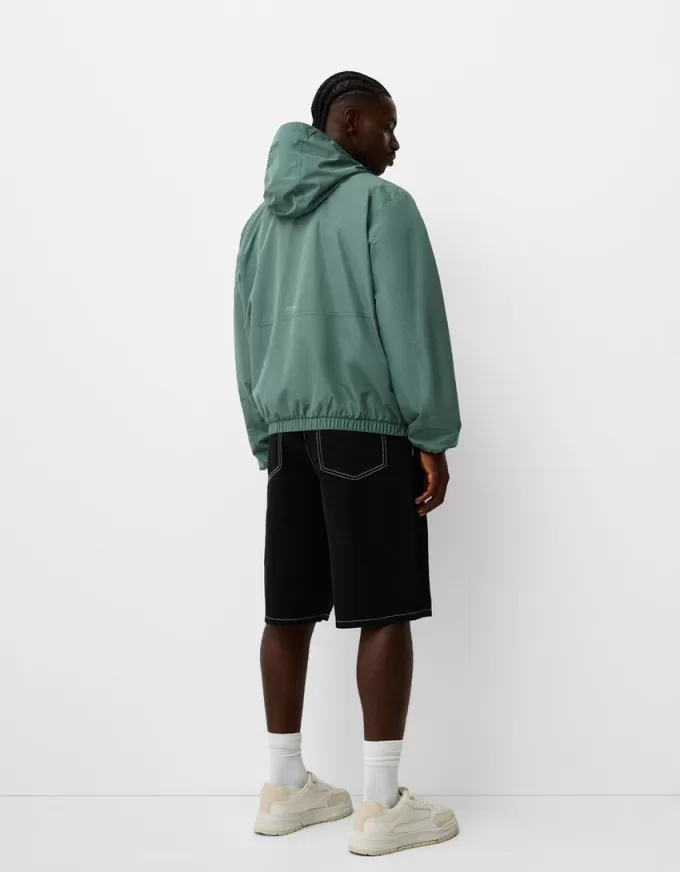 Giubbotto tecnico con cappuccio